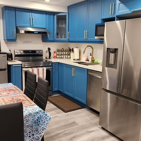 2 Bedrooms 2 Washrooms 2 Parking Spots Basement Apartment Newmarket Dış mekan fotoğraf