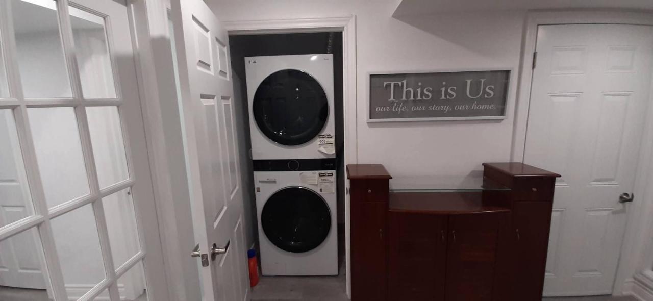 2 Bedrooms 2 Washrooms 2 Parking Spots Basement Apartment Newmarket Dış mekan fotoğraf