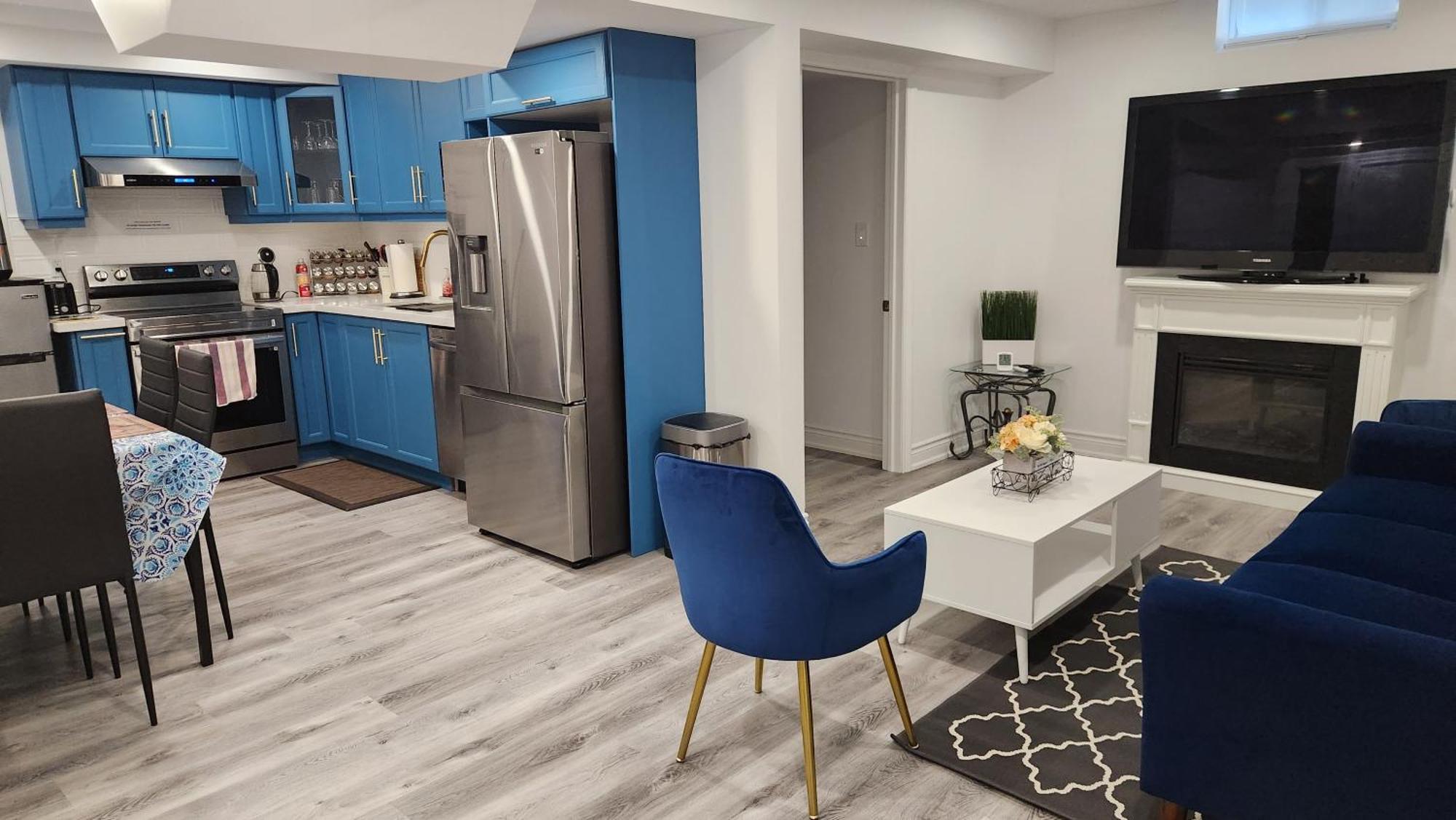 2 Bedrooms 2 Washrooms 2 Parking Spots Basement Apartment Newmarket Dış mekan fotoğraf